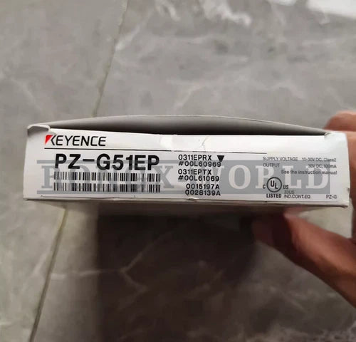 1PCS KEYENCE PZ-G51EP Photoelectric sensor New in box