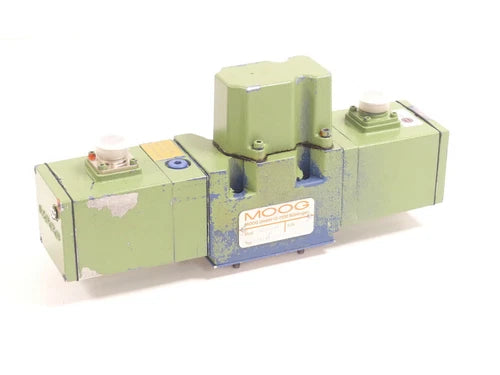 MOOG D651-227 Proportionalventil  P23FVX1CNEX SN:D118