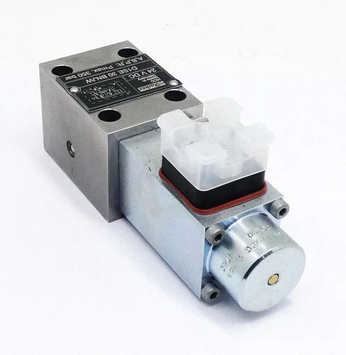 Parker D1SE 30 BNJW pmax. 350bar 3/2-Wegeventil mit Sitz -unused-