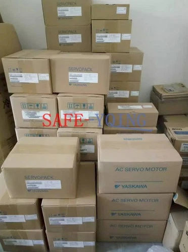 One NEW YASKAWA SGM7J-01A7D6C Servo motor