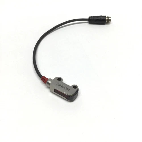 Keyence PR-MB30C3PL Photoelectric Sensor, Reflective, 30mm, 10-30VDC, PNP, 3-Pin