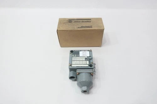 Allen Bradley 836T-T251J Pressure Switch 1/4in 5.6bar 600v-ac 115-600v-dc