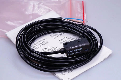 BAUMER Fhdk 10p5101 10139960 Reflection Light Sensors With Hga Miniature New