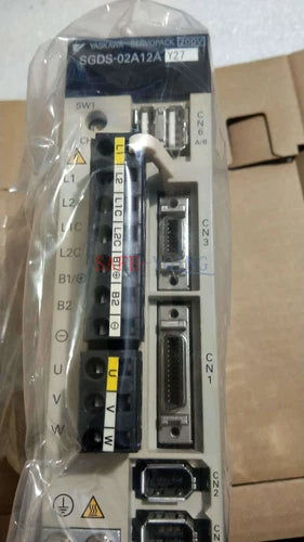 1PCS New YASKAWA SGDS-02A12AY27 Servo Drive