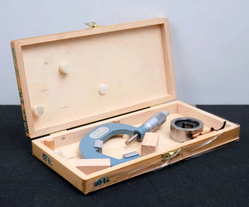 MITUTOYO Three Point Micrometer No. 114-104 for external ? 40-55 mm VM3-55