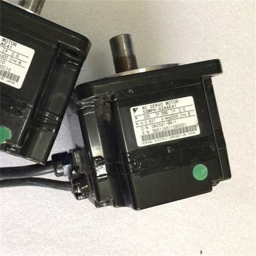 YASKAWA SGMPH-02AAE41 NEW In Box