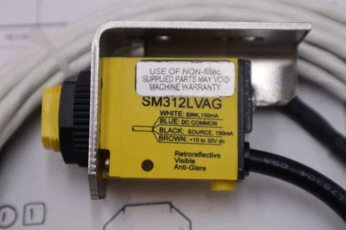 NEW Banner SM312LVAG Photoelectric Sensor STOCK H1551A
Opens in a new window or tab