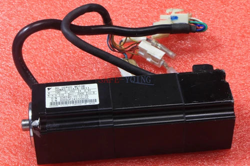 1PC Yaskawa SGMAS-01A2A-YR11 servo motor Used Tested