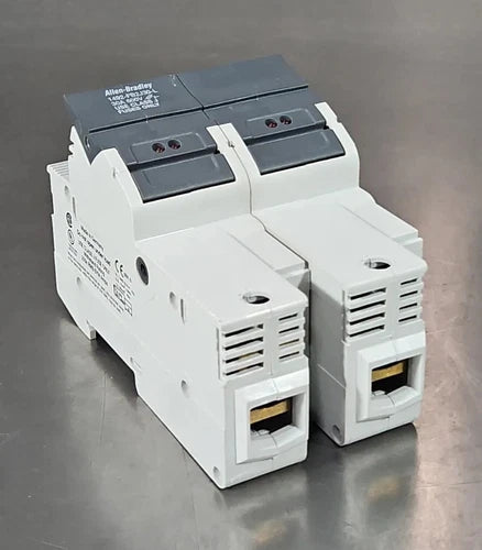Allen Bradley 1492-FB2J30-L Fuse Holder Ser B. 600V, 30A. 2 Poles.         4E-25