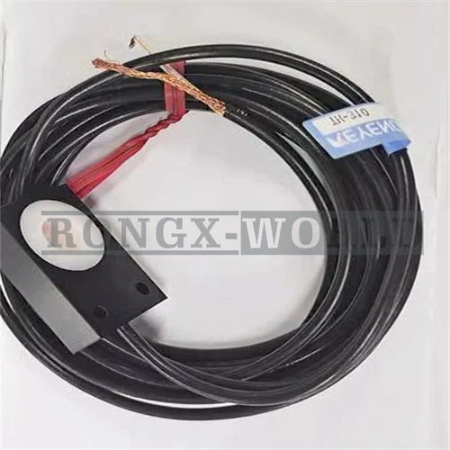 ONE KEYENCE TH-310 Ring-shaped intermediate proximity sensor USED