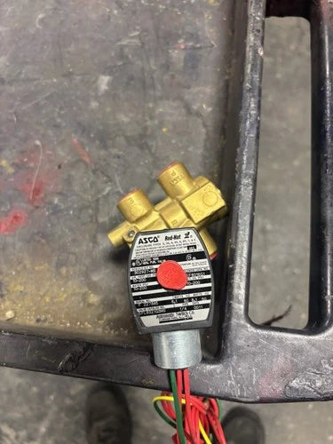ASCO Red-hat II Solenoid Valve / Valve # EFL8321G3MS Solenoid # EF8016G1