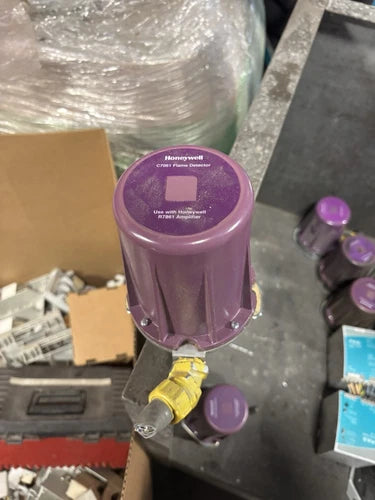Honeywell C7061A1053 UV Flame Detector USED