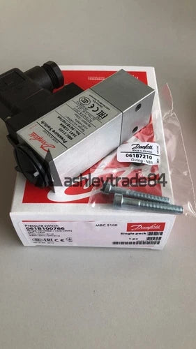 1PCS NEW DANFOSS Pressure switch 061B100766