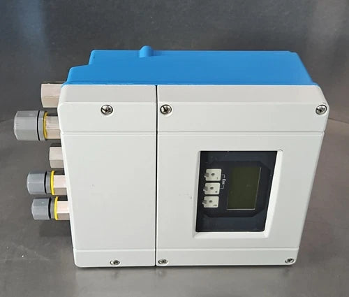 E+H PROMAG 53 Flowmeter 53P15-EL1B1AC5BBAD - 20-55VAC/16-62VDC15VA.       Loc 6E