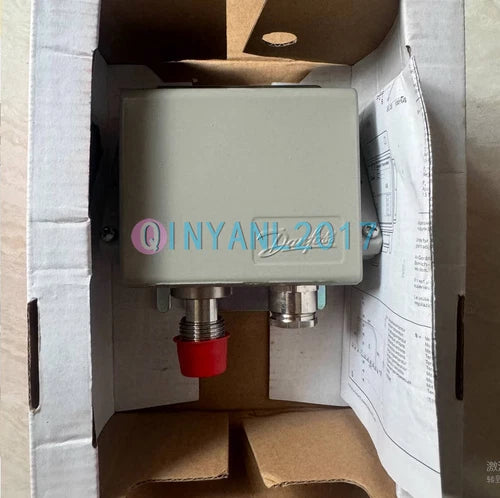 1PC NEW Danfoss EMP2 084G2112 Pressure Transmitter Sensor