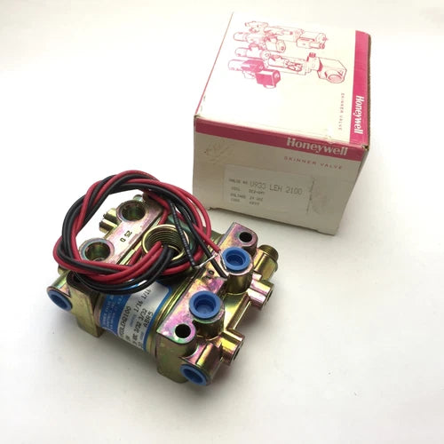 Honeywell V933LEH2100 Solenoid Valve 24VDC 20W 100PSI 1/4