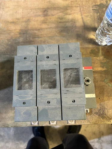 ABB OS 100AJ30 Fusible Disconnect Switch 3P 100A USED