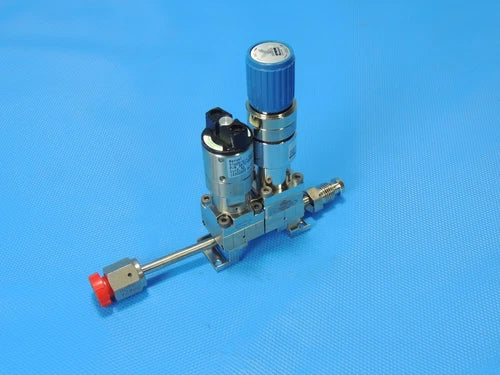 PARKER VERIFLO VALVE SMSQ2MICRO30102 AND CKD 3870-00900 MANUAL DIAPHRAGM VALVE