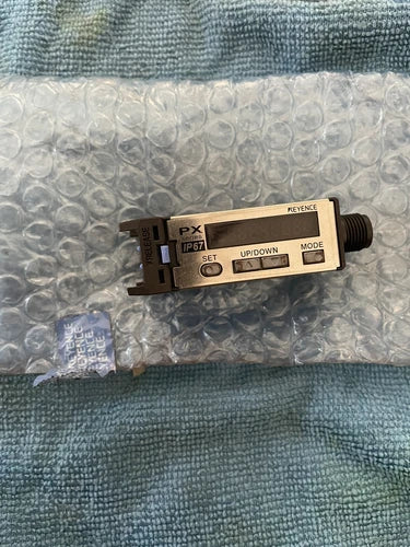 NEW KEYENCE photoelectric amplifier PX-10C