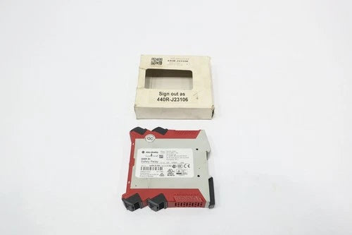 Allen Bradley 440R-S12R2 Safety Relay 24v-dc 2a