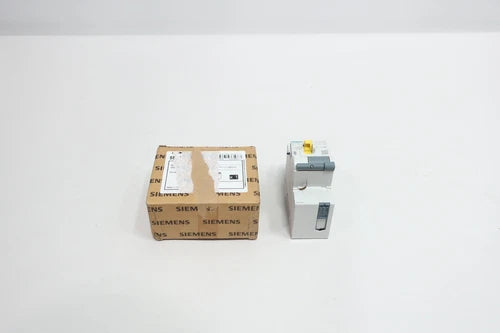 Siemens 5ST3055 Circuit Breaker 12-30v-ac 12-48v-dc