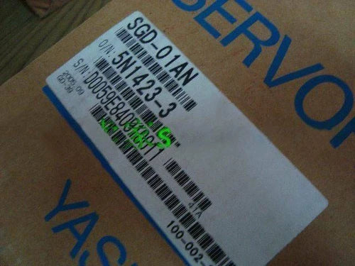 ONE New Yaskawa SGD-01AN Servo Driver SGD01AN