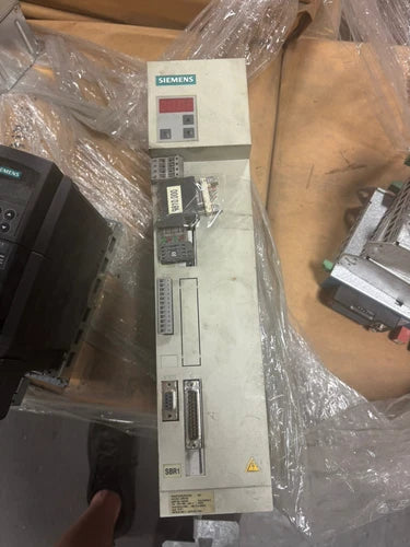 Siemens 6SE7021-0EP50-Z Drive USED