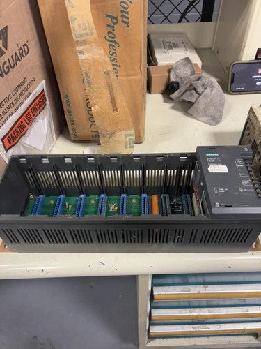 SIEMENS TI305 SIMATIC PLC UNIT/10-SLOT CHASSIS RACK TI305-04B/05B TI305-04B USED