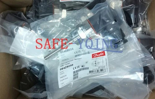 One Danfoss temperature sensor MBT5250 084Z8056 New