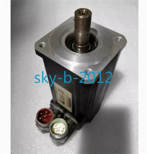 1pcs Kollmorgen servo motor AKM32D-ANCNR-00 in good condition #E10