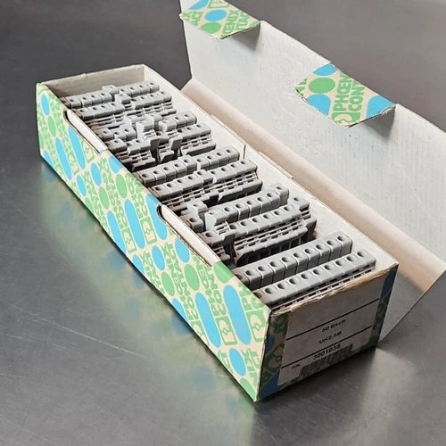 PHOENIX CONTACT UK 2,5 B TERMINAL BLOCK. Box w/50.                     Loc3D-11