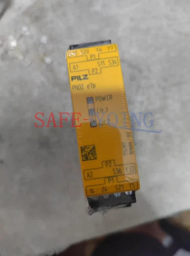 New 1PCS PILZ safety relay PNOZ e7p 24VDC 2 so 774197