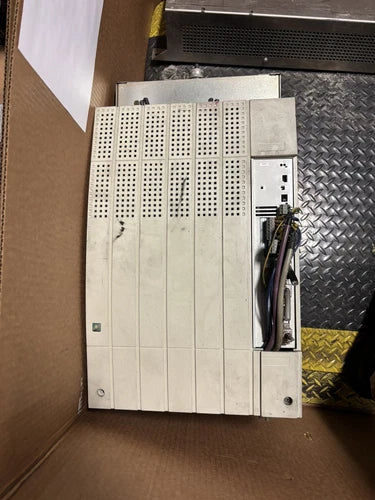 Lenze EVS9330-ES Servo Controller 480v-ac 0-480v-ac 69.8kva USED