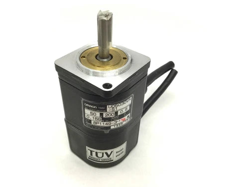 Omron R88M-U05030VA-S1 Servo Motor, 200VAC, 0.6A, 0.159Nm, Shaft: 6mm