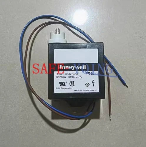 1PC New Honeywell Transformer Q652B1006