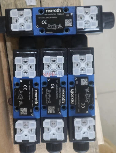 1PC Rexroth R900551703 4WE6J6X/EW110N9K4 Valve New
