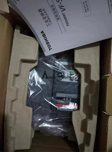 1PCS NEW Toshiba Inverter VFS15-2055PM