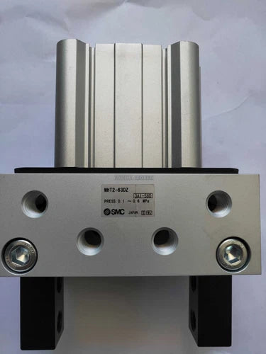 One SMC pneumatic elbow MHT2-63DZ new