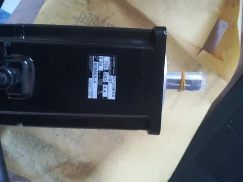 OMRON AC SERVO MOTOR R88M-U75030VA-S1 R88MU75030VAS1 NEW