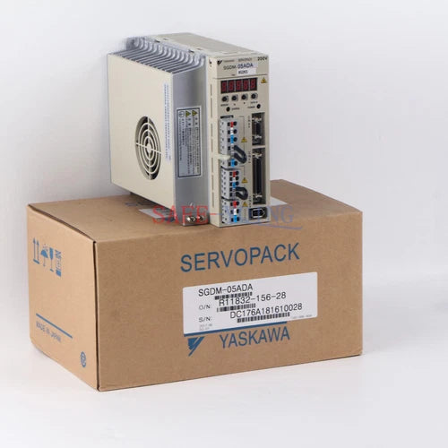 1Pcs New Yaskawa SGDM-05ADA SGDM05ADA Drives In Box