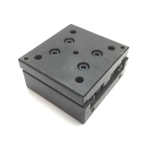 THK VRU3055 Cross Roller Linear Motion Slide Table, Stroke: 30mm, 60mm x 55mm