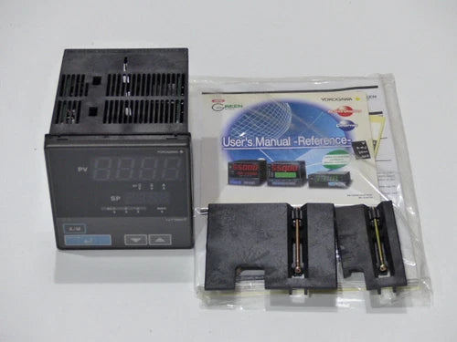 Yokogawa UT351-01 Digital Indicating Controller SN:T1DB04659