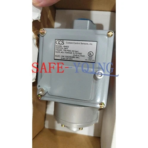 1PCS CCS 604D2 Pressure switch New