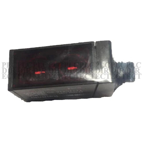 NEW Baumer O300.GP-11110415 Photoelectric Switch Sensor 10-30VDC