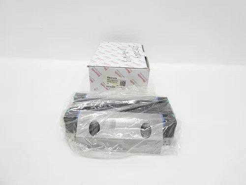 Rexroth R18534222X RWD-045-FLS-C2-P-2 Linear Bearing Block 45mm