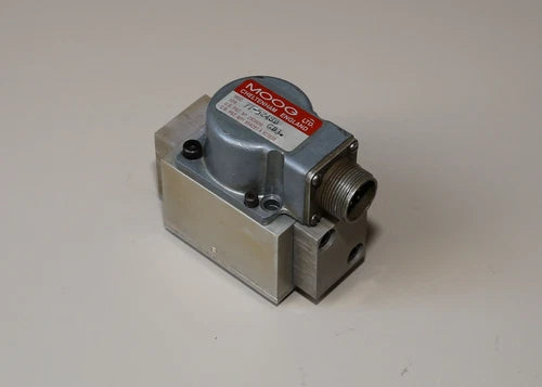 V?LVULA SERVO ELETRO-HIDR?ULICA MOOG 77-524SD