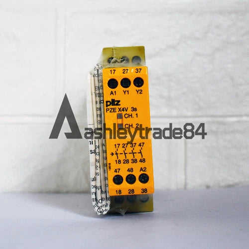 1PC New PILZ 774583 PZE X4V 3s Safety Relay