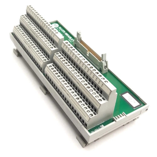 Allen Bradley 1492-IFM40F-3 Digital Interface Sensor Module 40-Pin 0-60V AC/DC