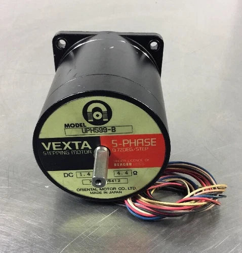 VEXTA 5-PHASE STEPPING MOTOR UPH599-B    1C