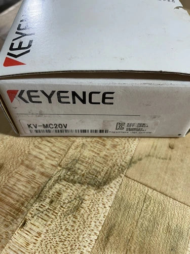 ONE KEYENCE KV-MC20V module NEW